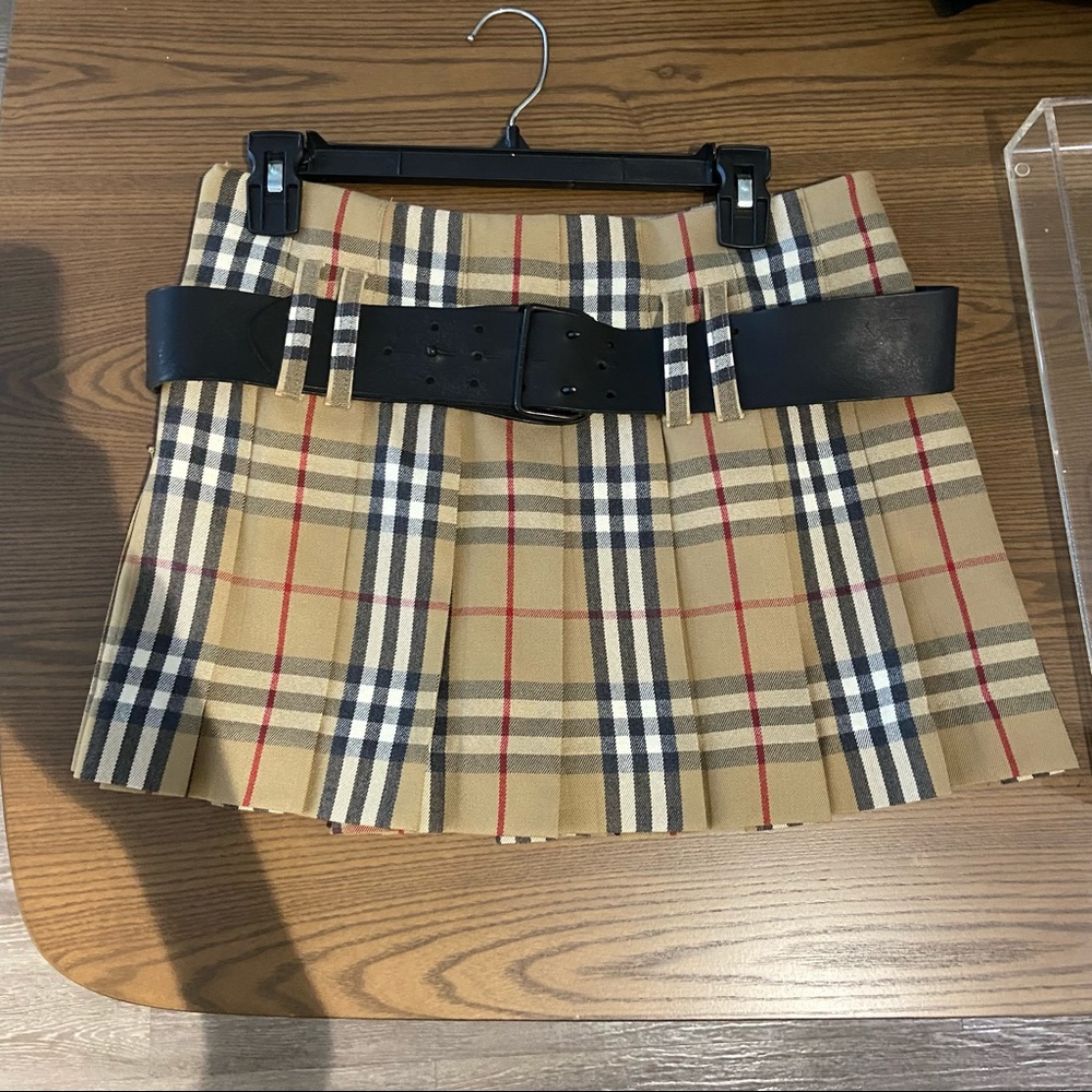 Authentic Burberry Wool Plaid Mini Skirt w/Belt